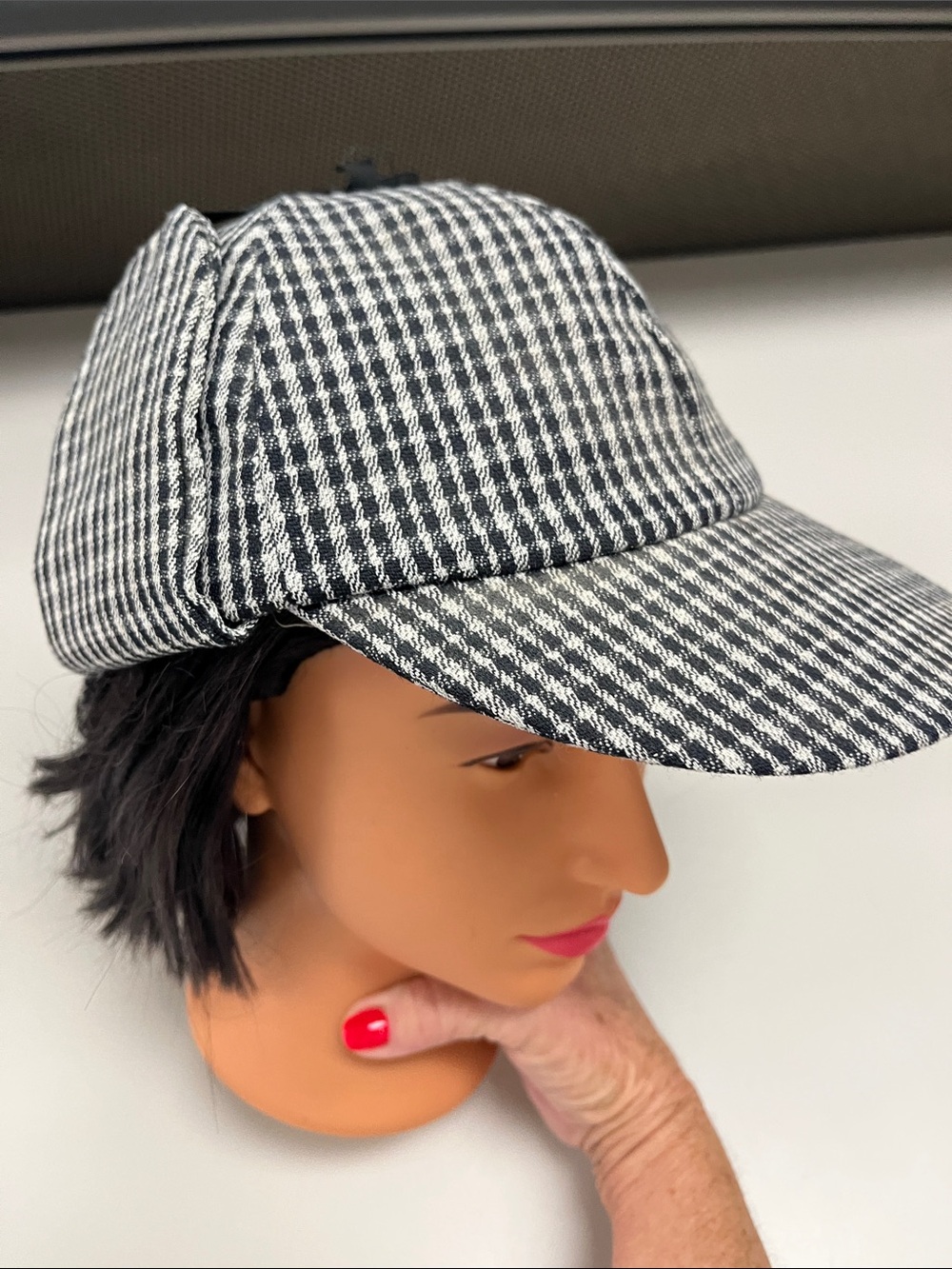 Source Unknown Black and White Houndstooth Sherlock Holmes Cap Size L